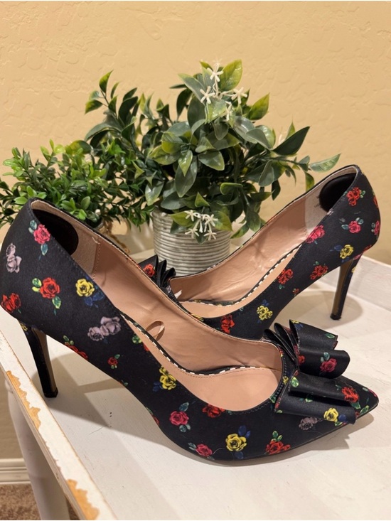 Betsey Johnson Shoes - Betsy Johnson Floral Bow Pointed-Toe High Heels - Black Multi